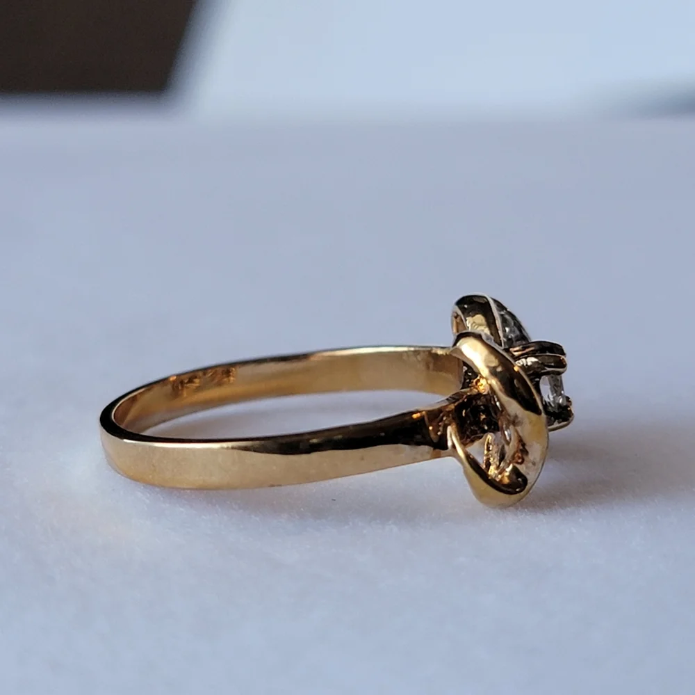 Vintage Bow Ring DAC Clear Diamond Like Stone Pave Gold Tone Size 6 ¼